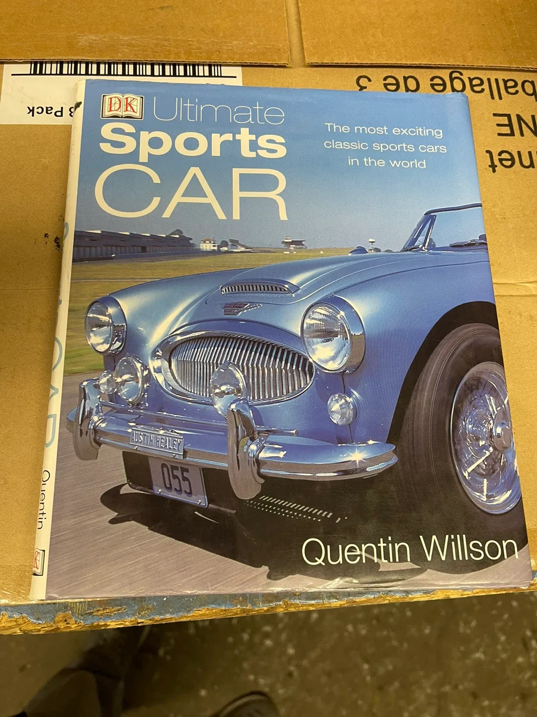 DK Ultimate Sports Car Book
