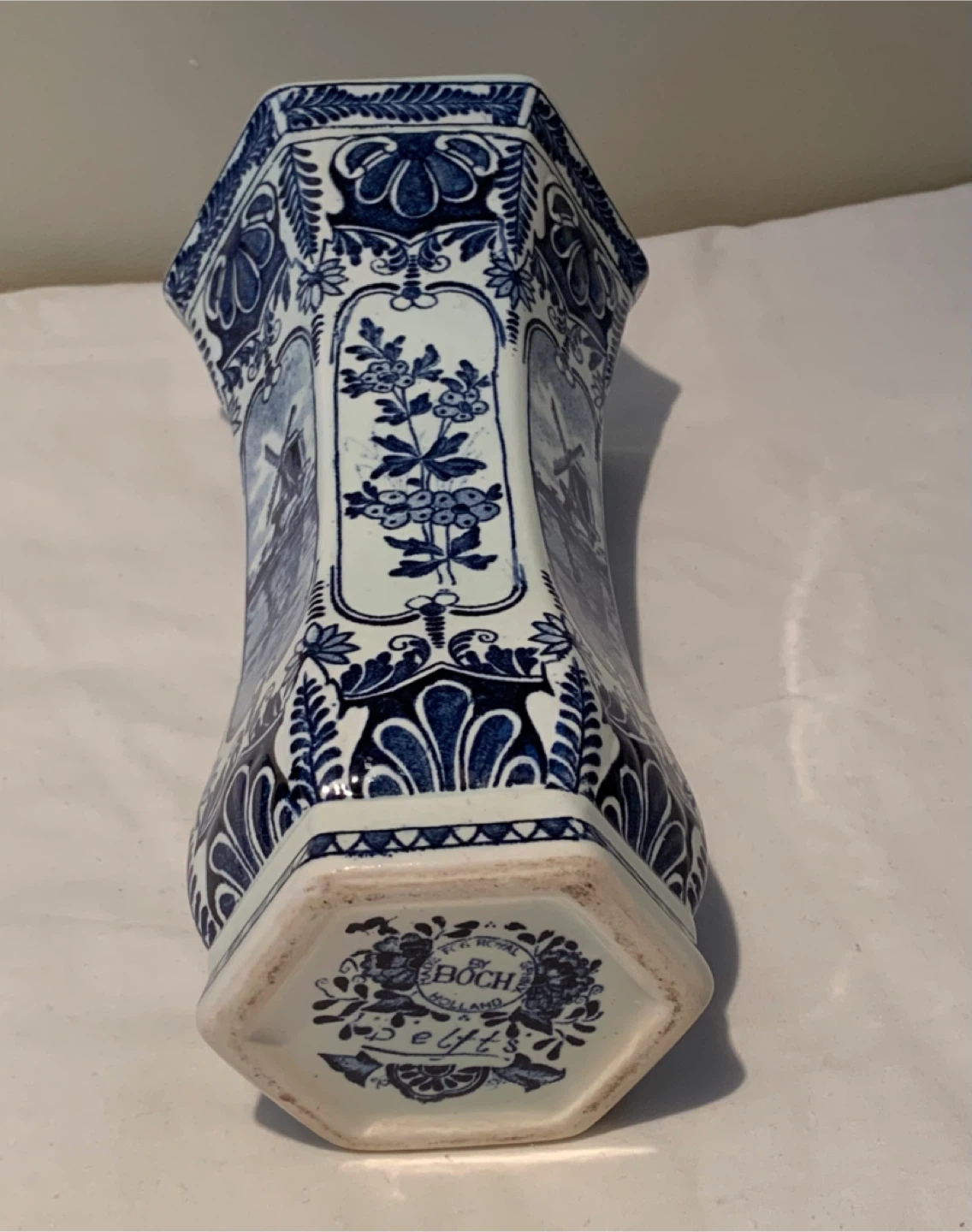 Boch Frères Delft Vase - photo 3