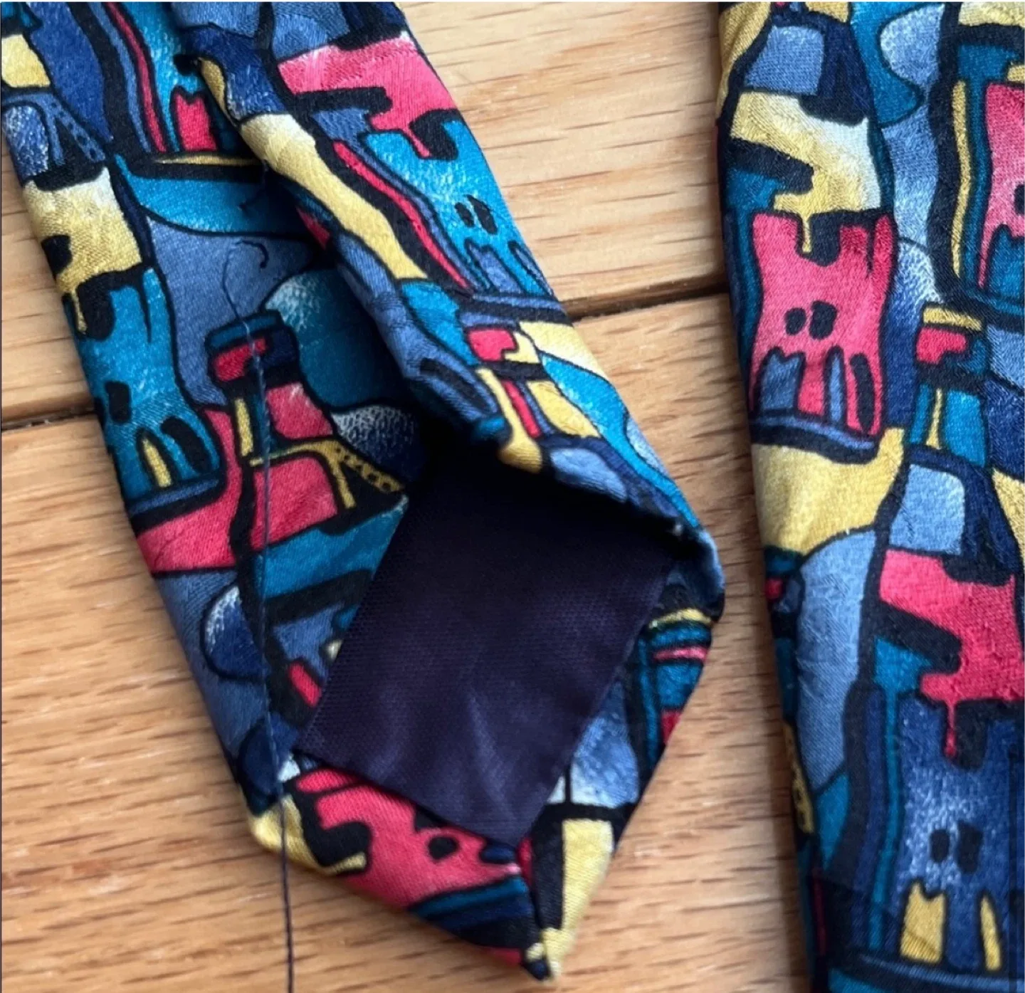 Coca-Cola 100% Silk Tie image indicator(6)