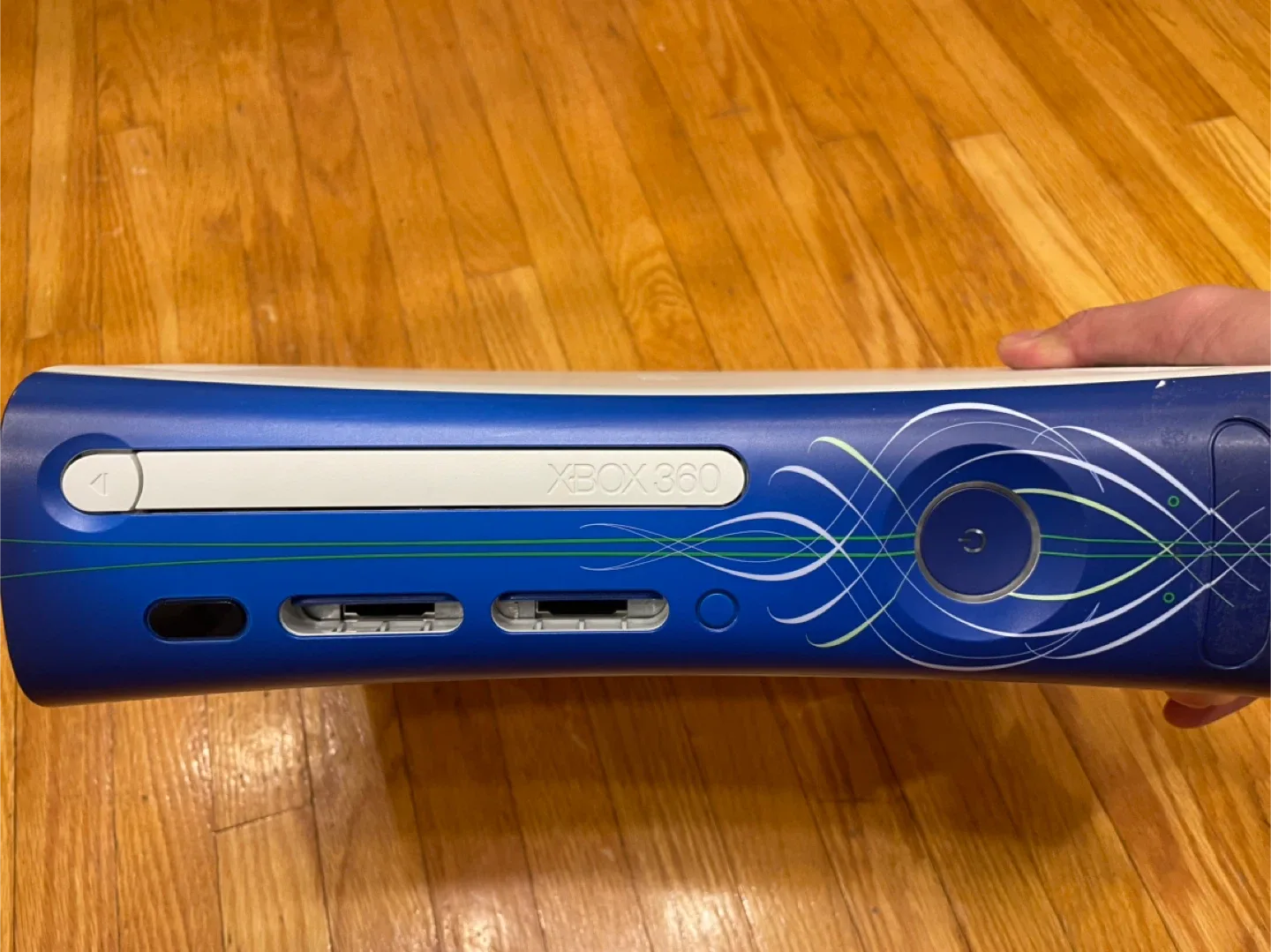 Xbox 360 Console Blue/White image indicator(2)