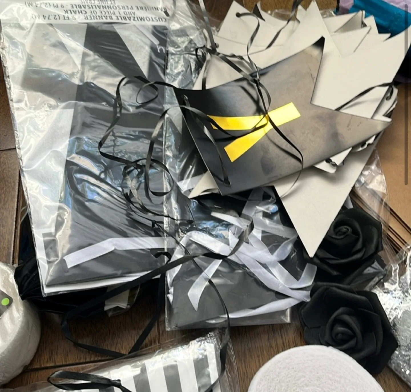 Party Decoration Bundle image indicator(7)