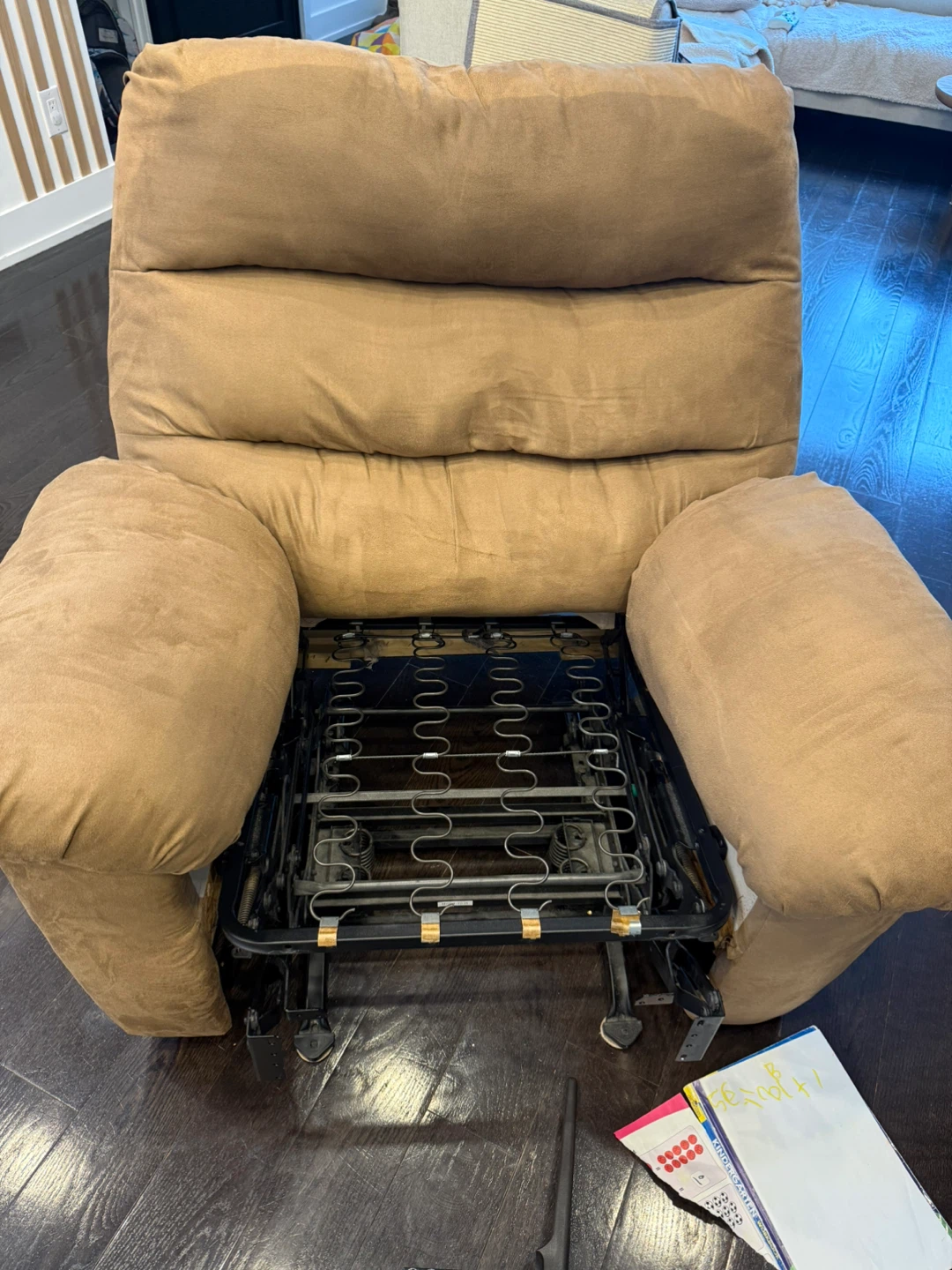 Recliner Armchair - Comfy! - photo 4