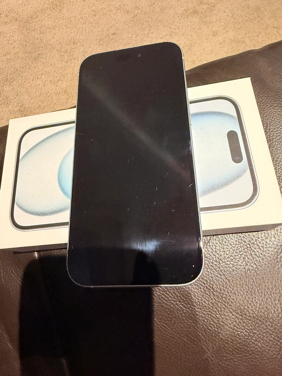 iPhone 15 White, 256GB - photo 2