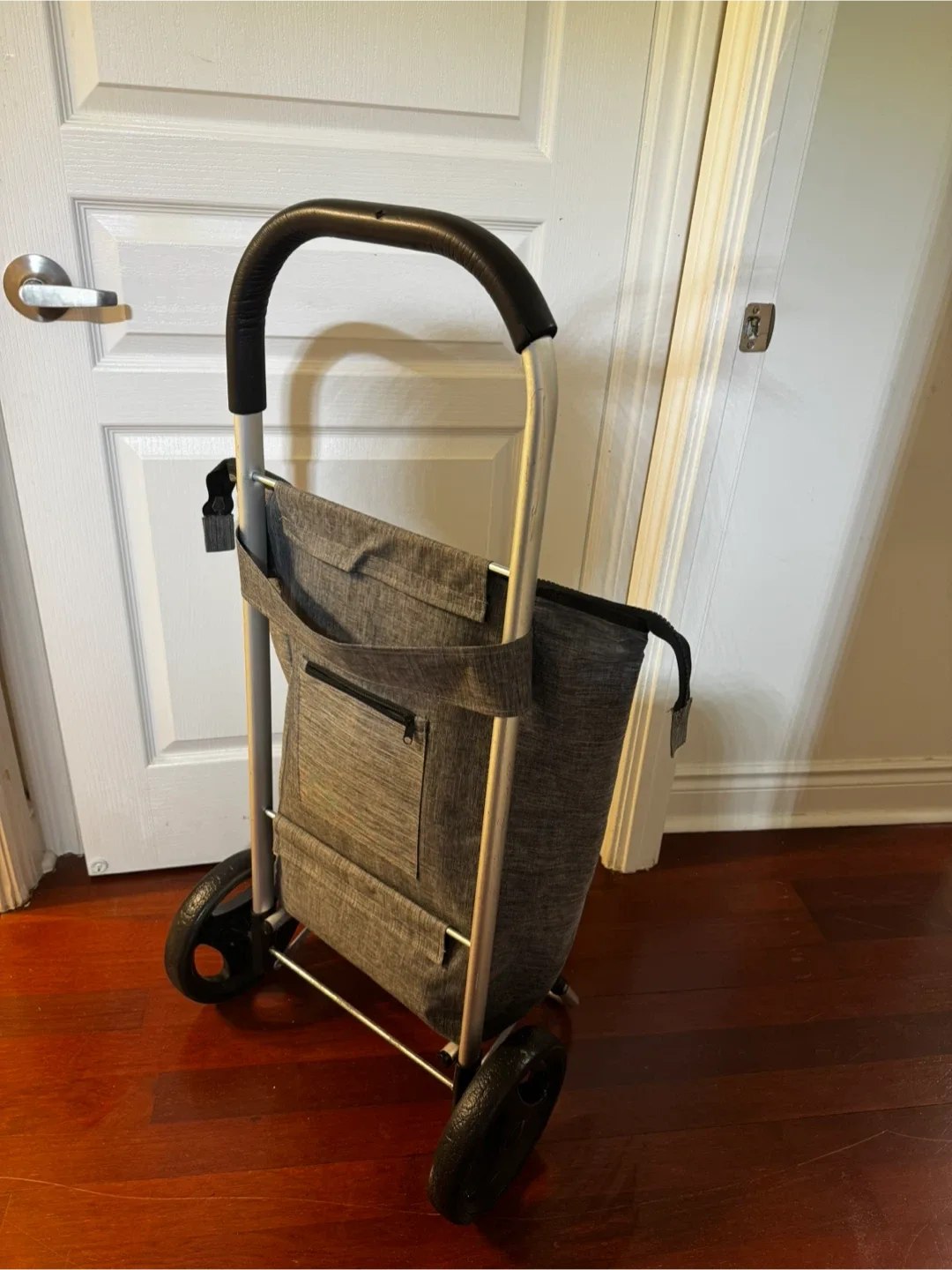 Large Rolling Shopping Cart - Grey image indicator(2)