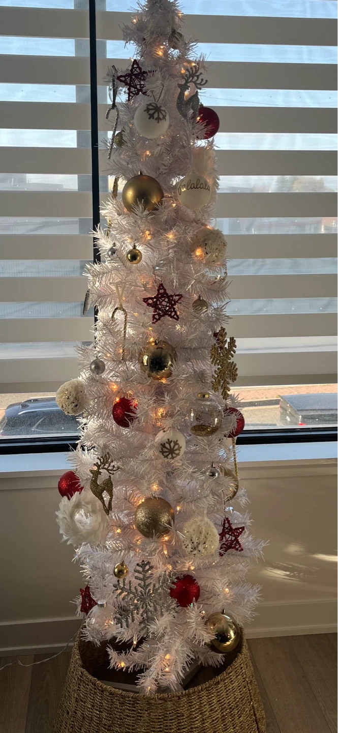 Ashland 7ft Pre-Lit Norway White Slim Christmas Tree - photo 2