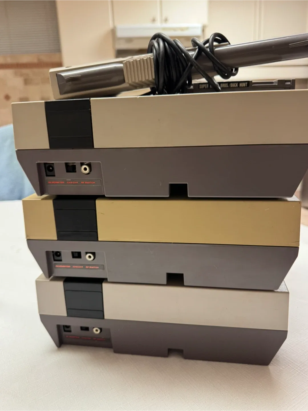 Nintendo Entertainment System (Not free) image indicator(2)