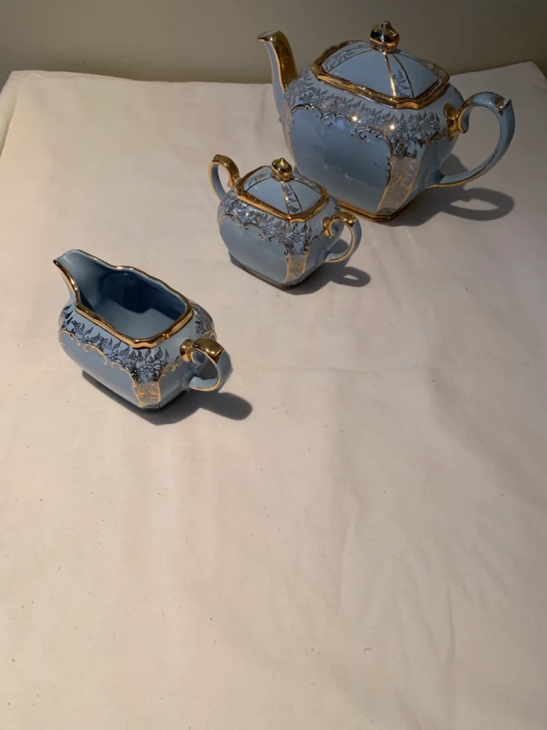 Sadler Made in England Tea Set