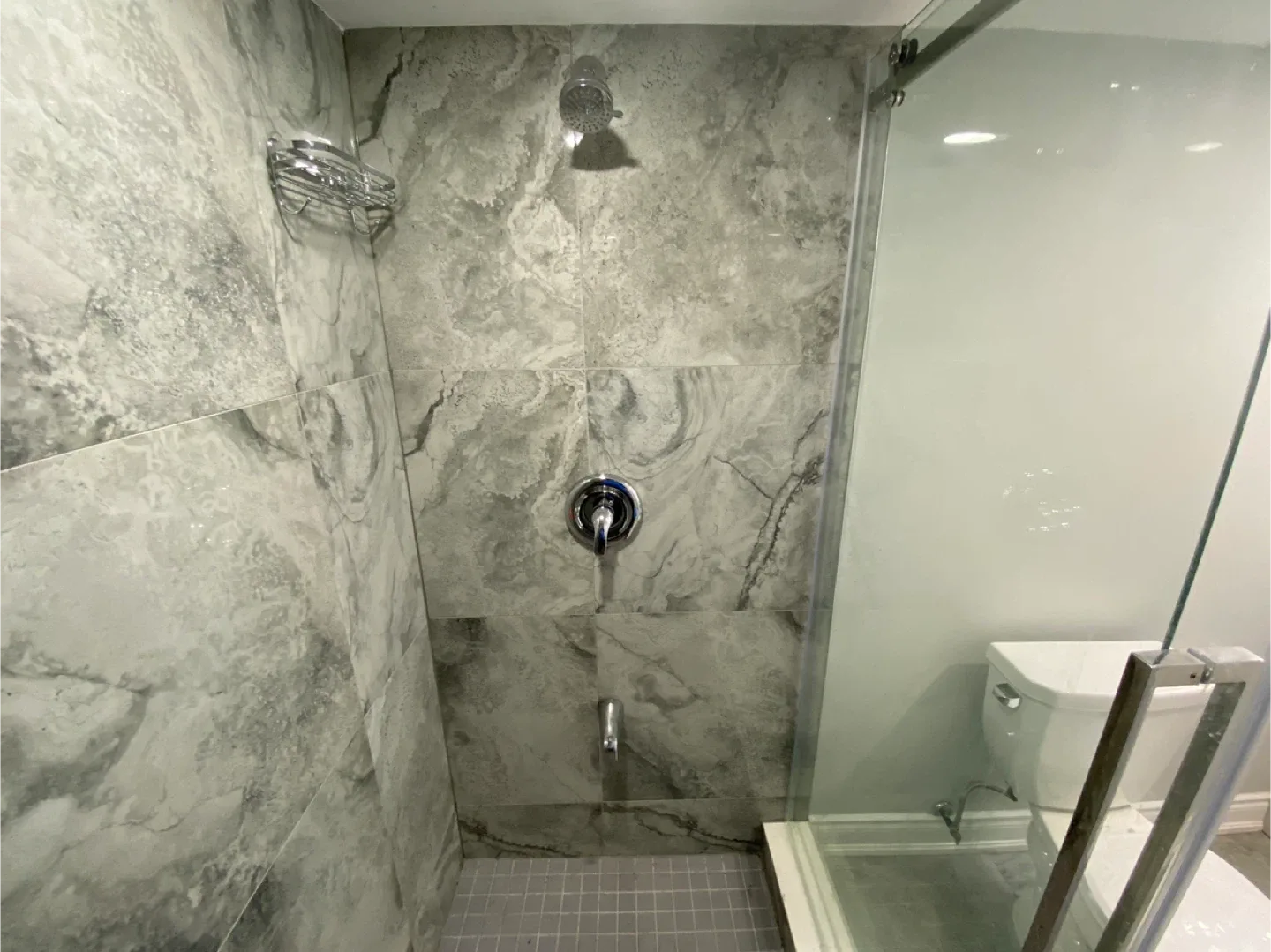 Basement for rent image indicator(7)