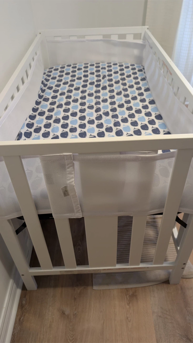 White Baby Crib with Whale Print Sheet - photo 3