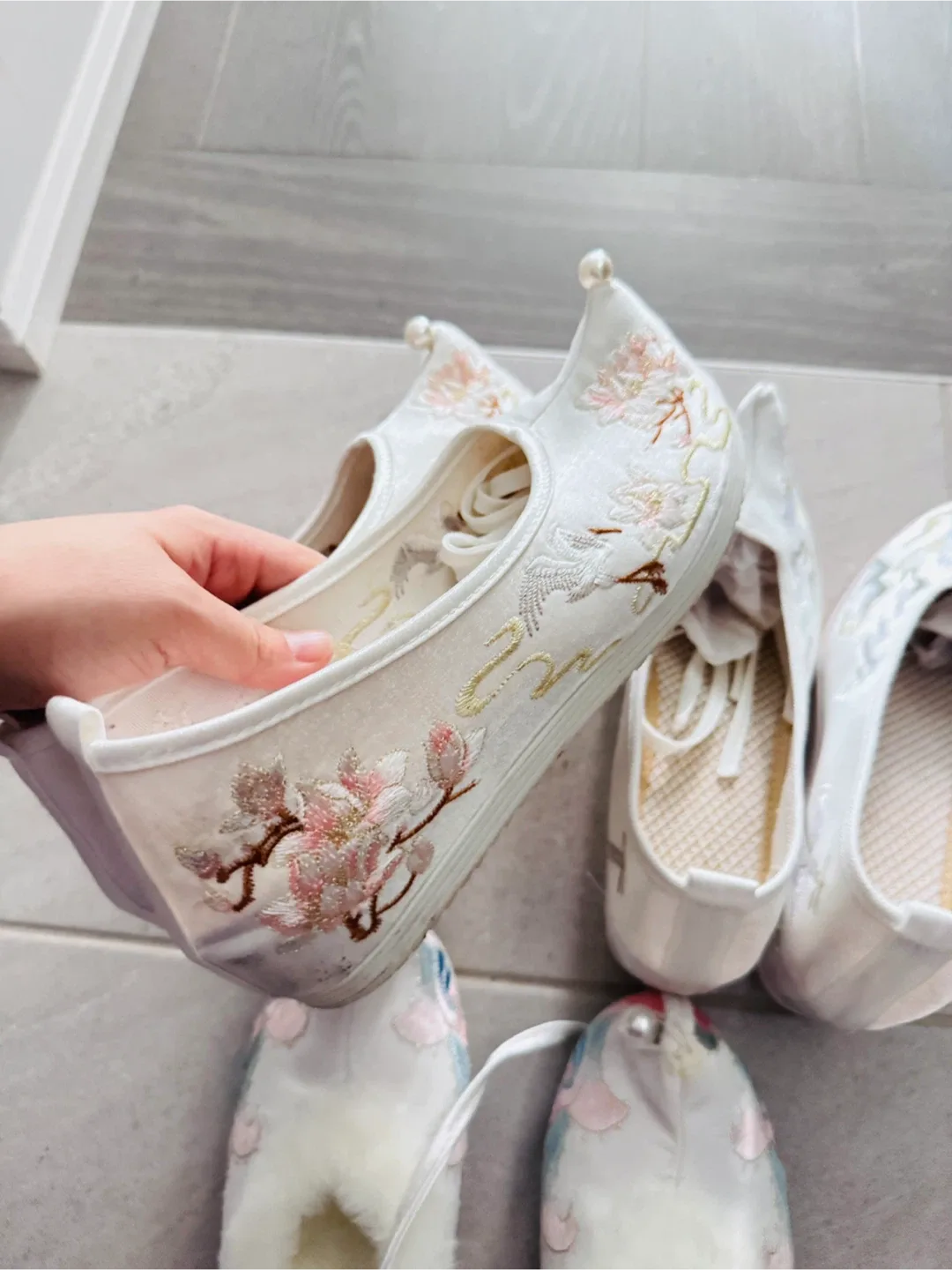 Embroidered Chinese Style Shoes image indicator(3)