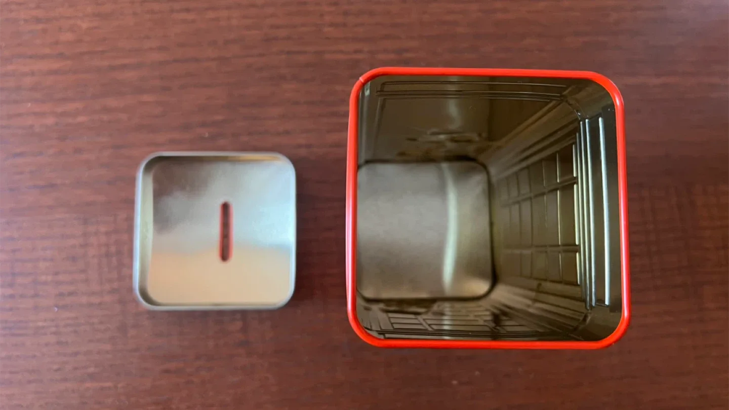 Harrods 2013 Telephone Kiosk Coin Bank Tin image indicator(6)