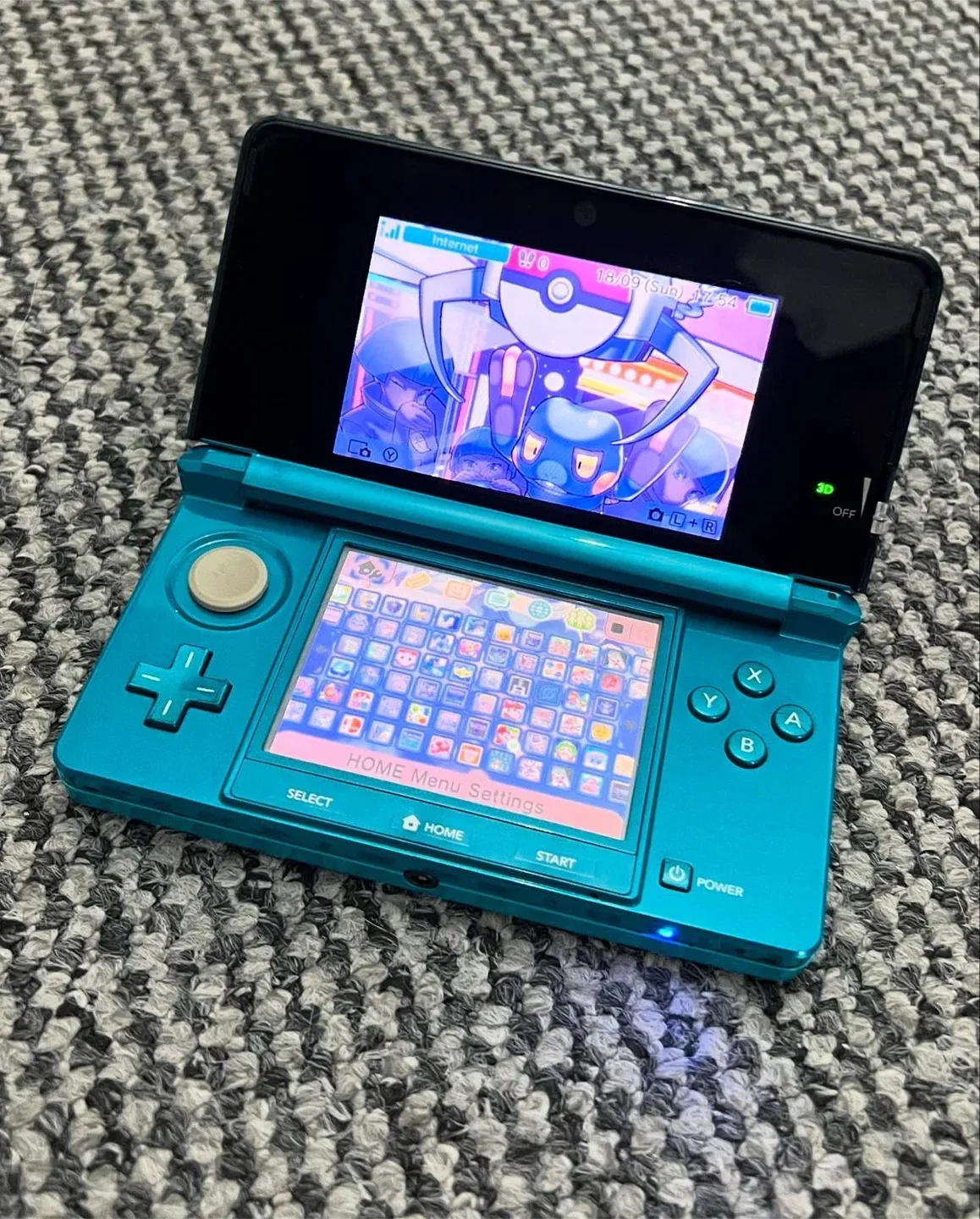 Nintendo 3DS Aqua Blue Handheld Console