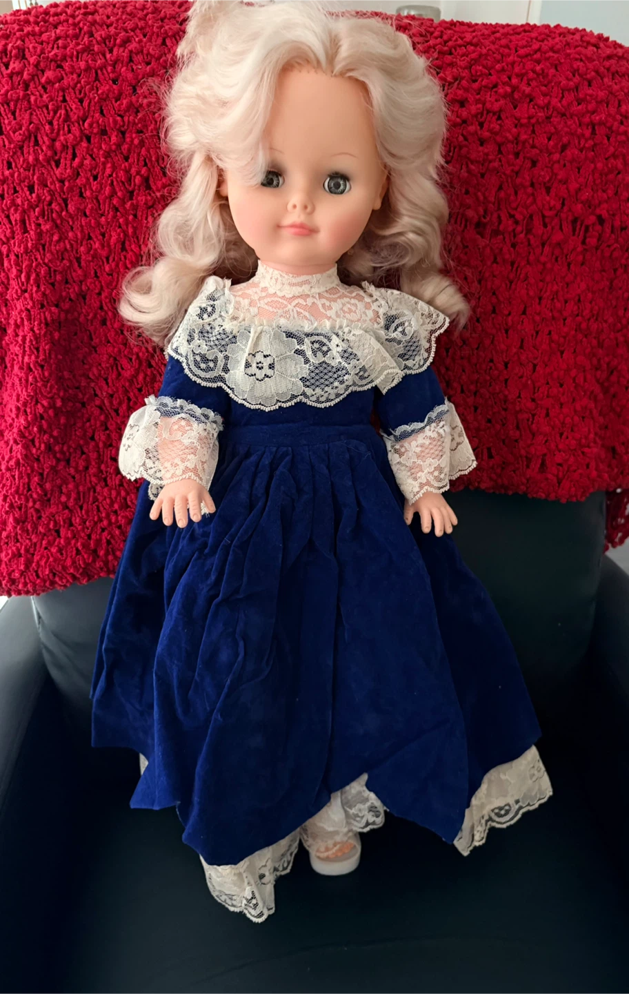 Vintage Blue Dress Doll - photo 2