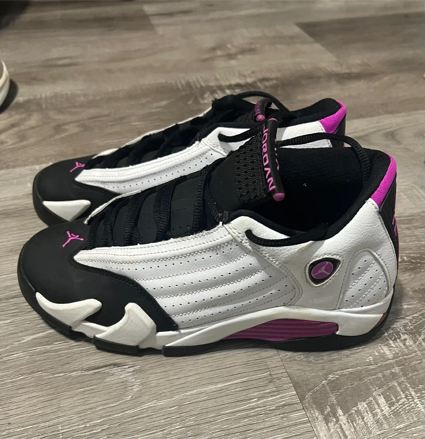 Jordan Air Jordan 14 Retro Fuchsia Blast, Size 6.5Y