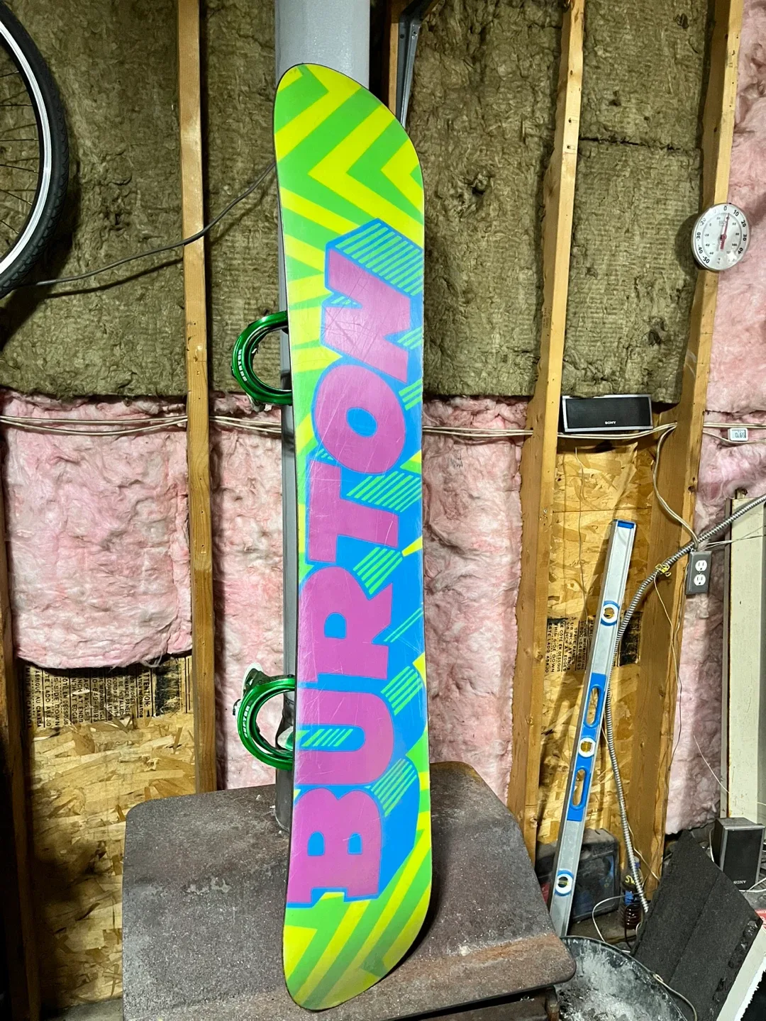 Burton Blunt w/ Cartel binding image indicator(2)