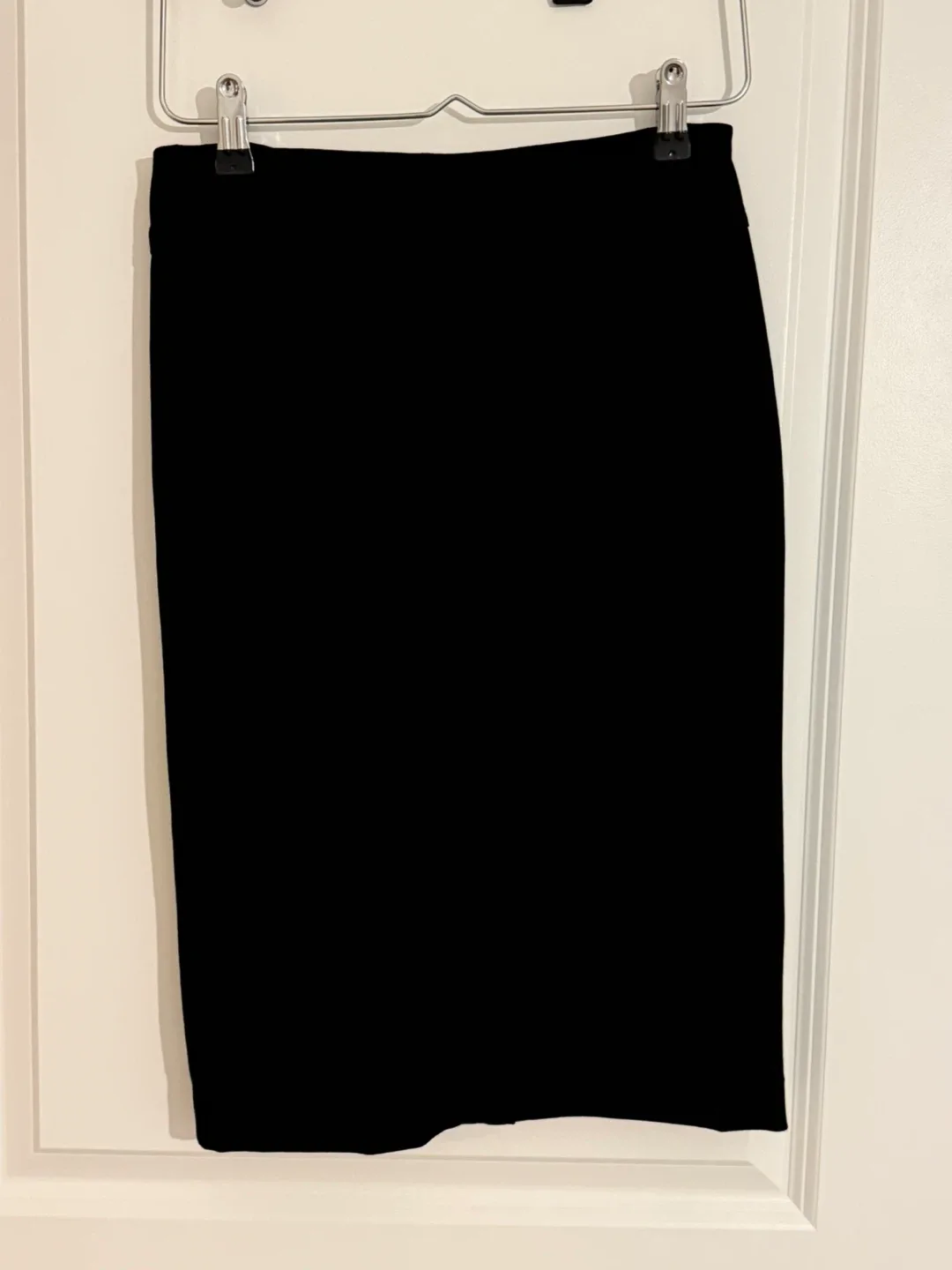 White House Black Market Skirt - Size 0
