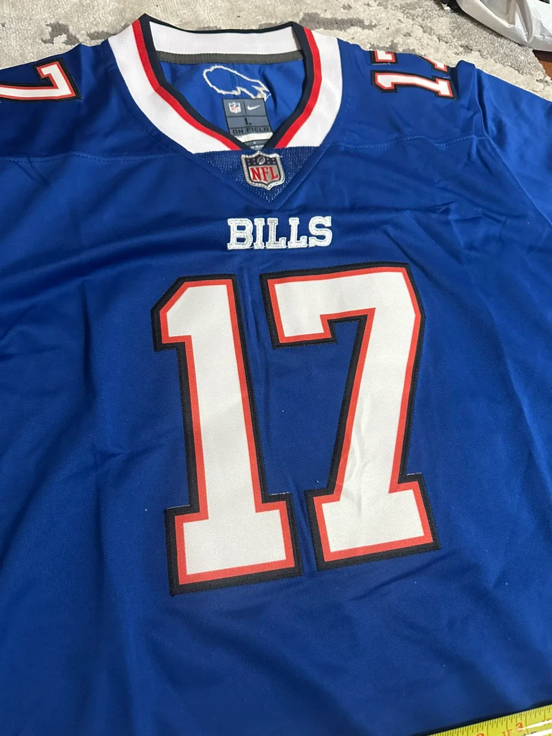 New Buffalo Bills Josh Allen #17 Jersey - Size L image indicator(3)