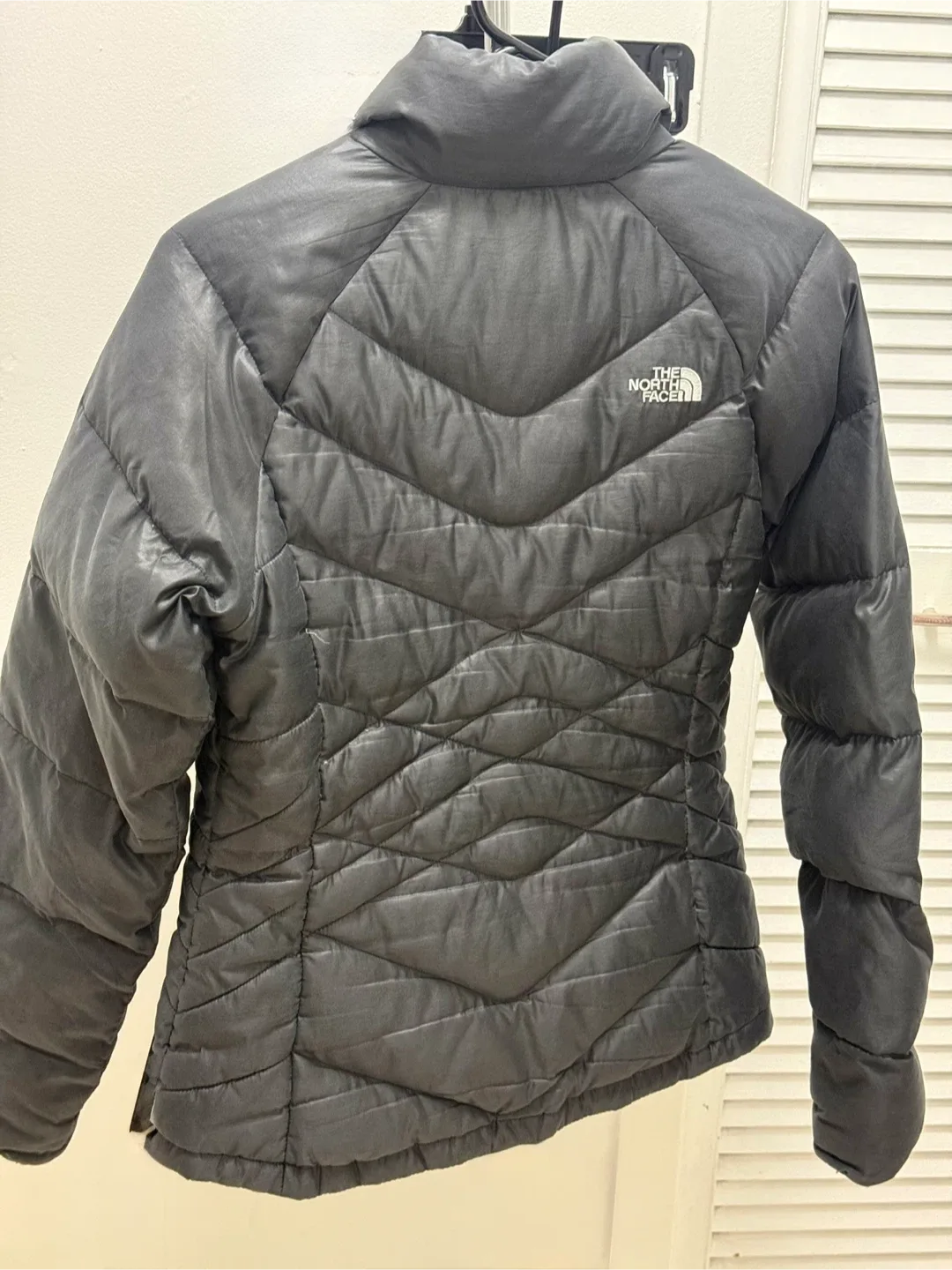 The North Face Puffer Jacket - Size S image indicator(3)