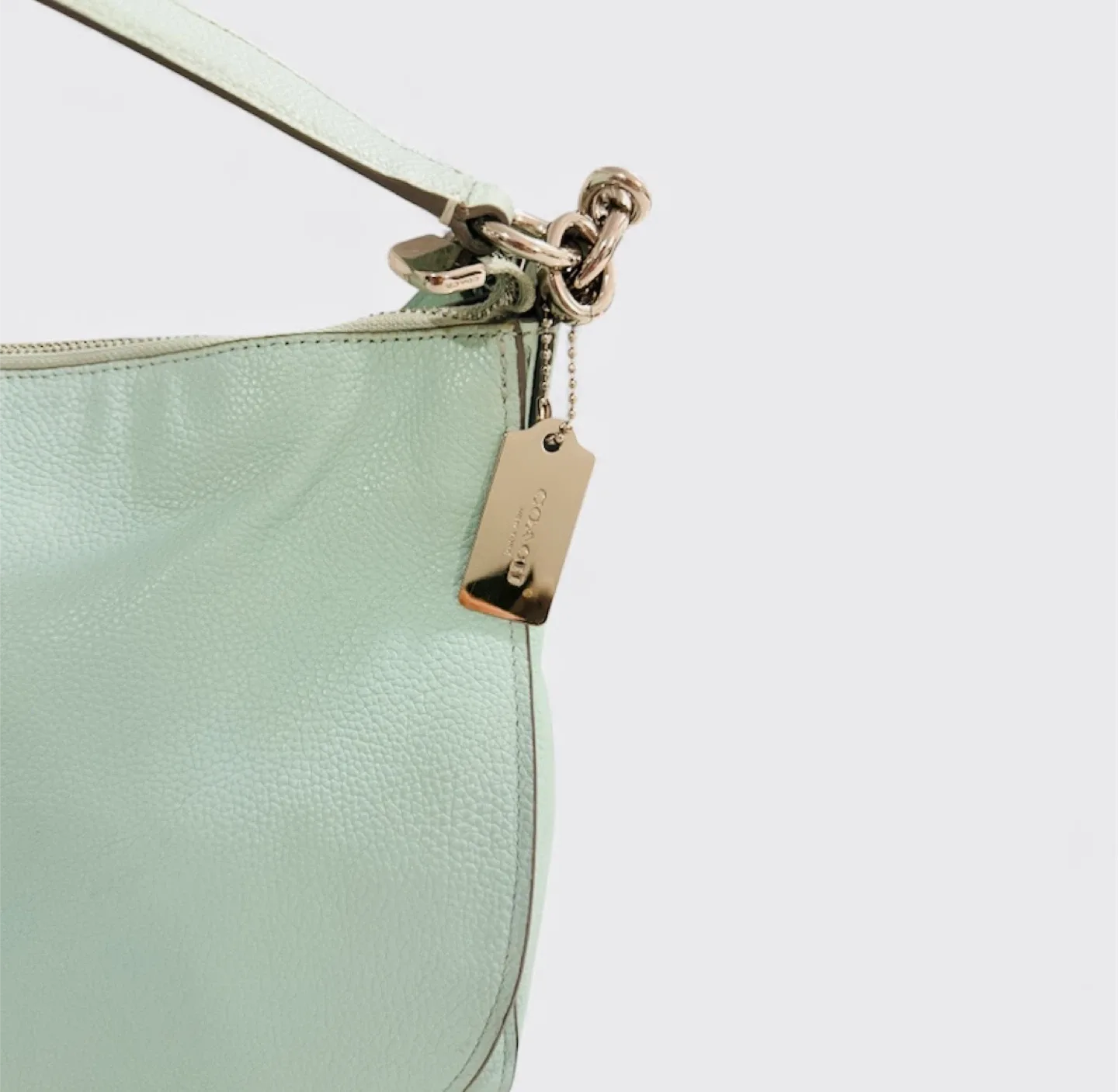 Coach Turnlock Hobo Bag – Seafoam Green Leather image indicator(3)
