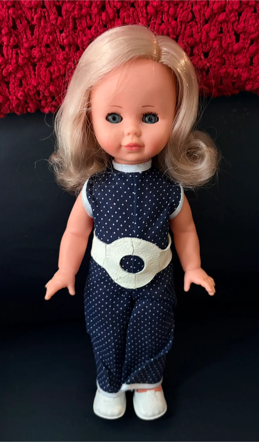 Vintage Blonde Hair Blue Eyes Doll - photo 2