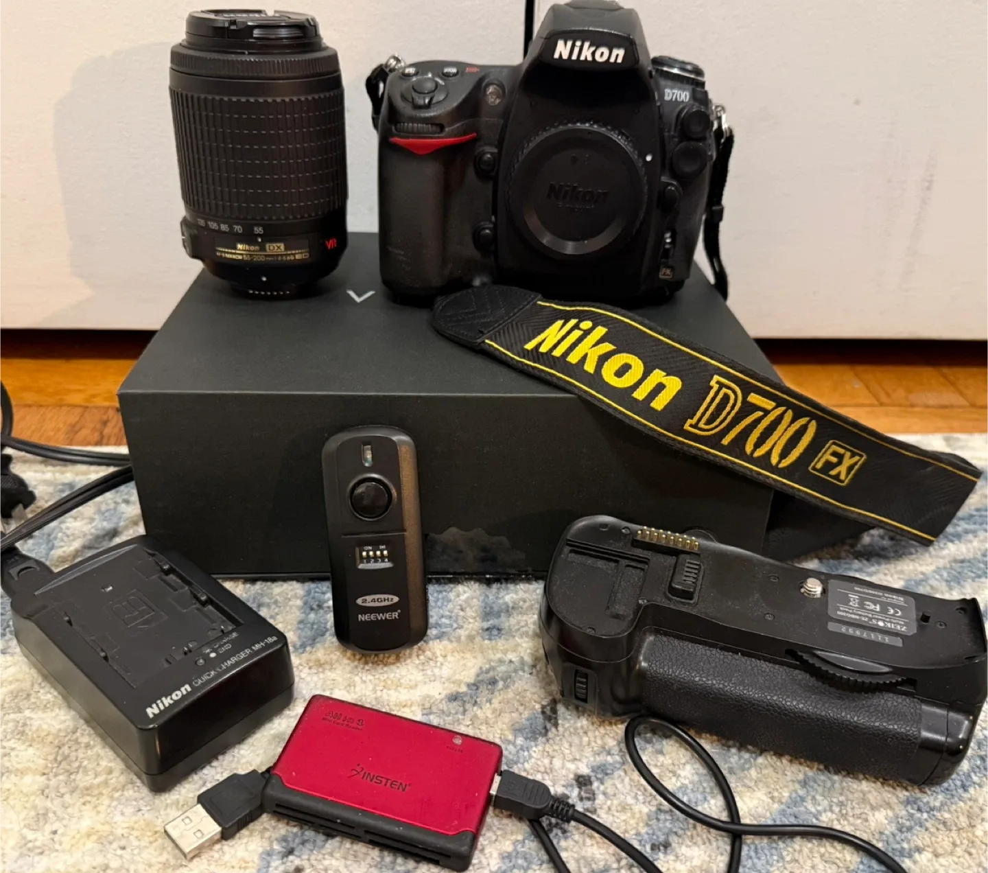 Nikon D700, Lens, Accessories Bundle