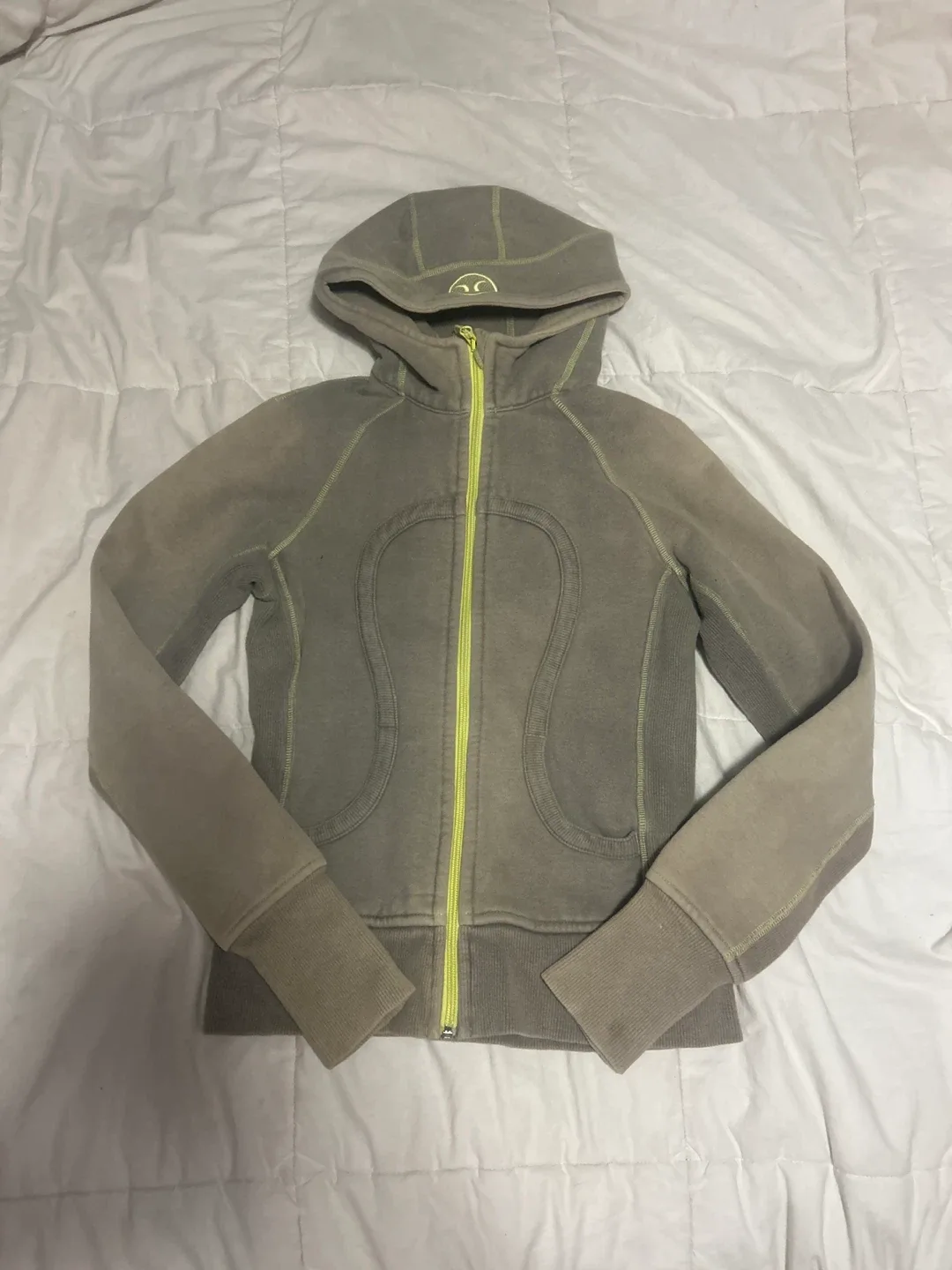 Lululemon Scuba Hoodie Size 4