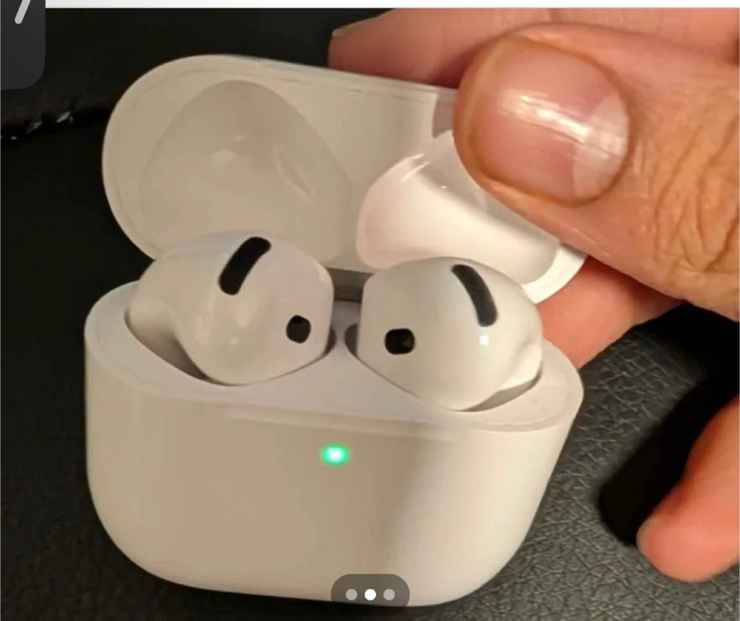 Apple AirPods Pro image indicator(2)