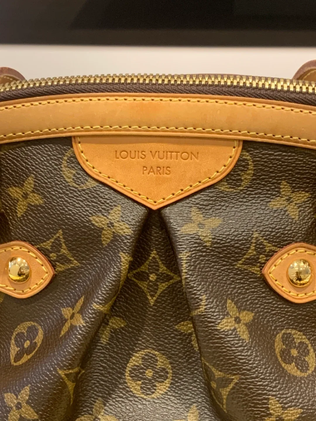 ❤️ Authentic Louis Vuitton Monogram Tivoli GM ❤️ image indicator(9)