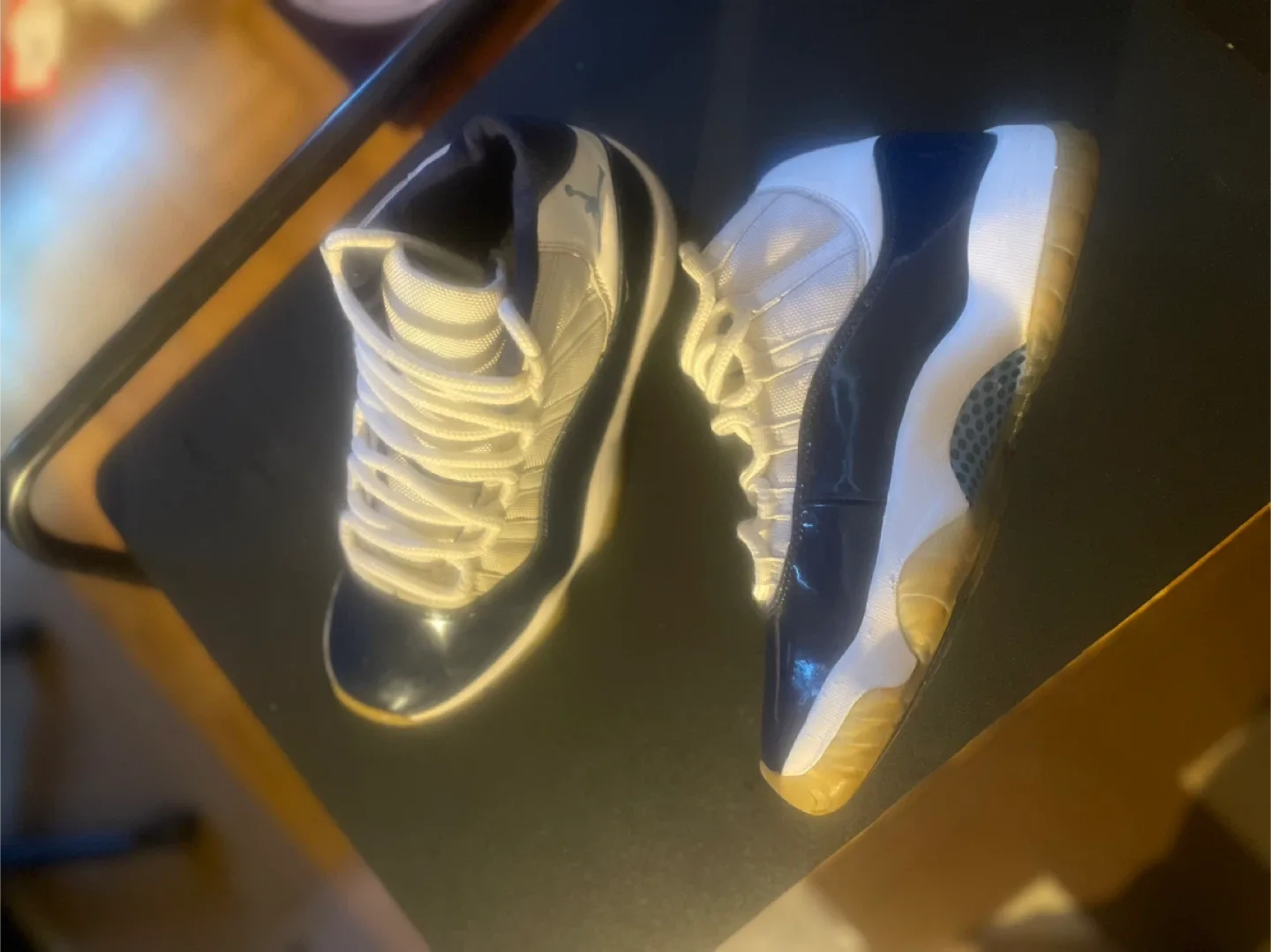 Jordan 11 “Win Like 82” size 8.5 image indicator(3)