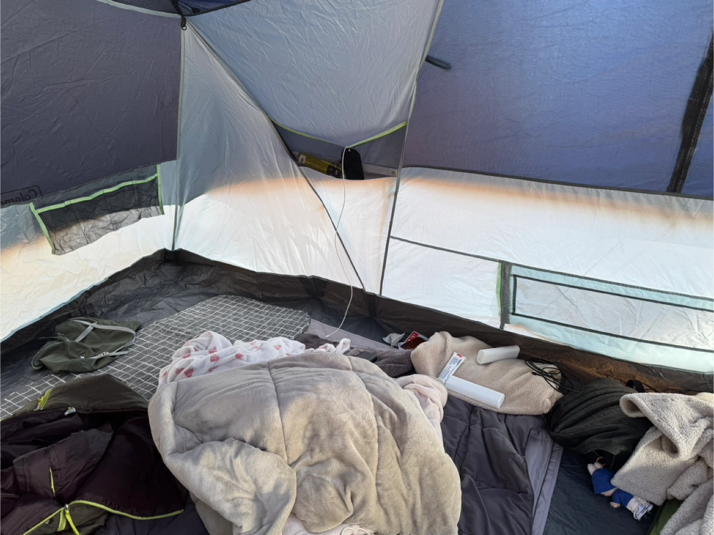 Selling an 8-person Coleman tent and 3 camping chairs - photo 4