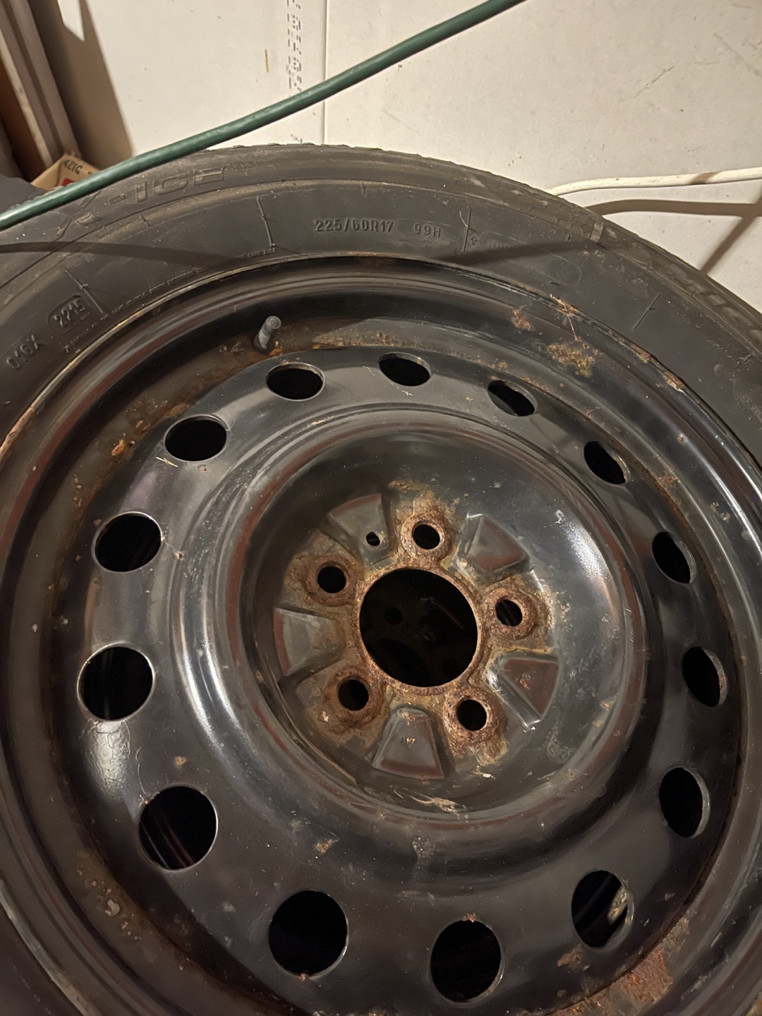 Michelin X-Ice Snow Tires 225/60R17 - photo 2