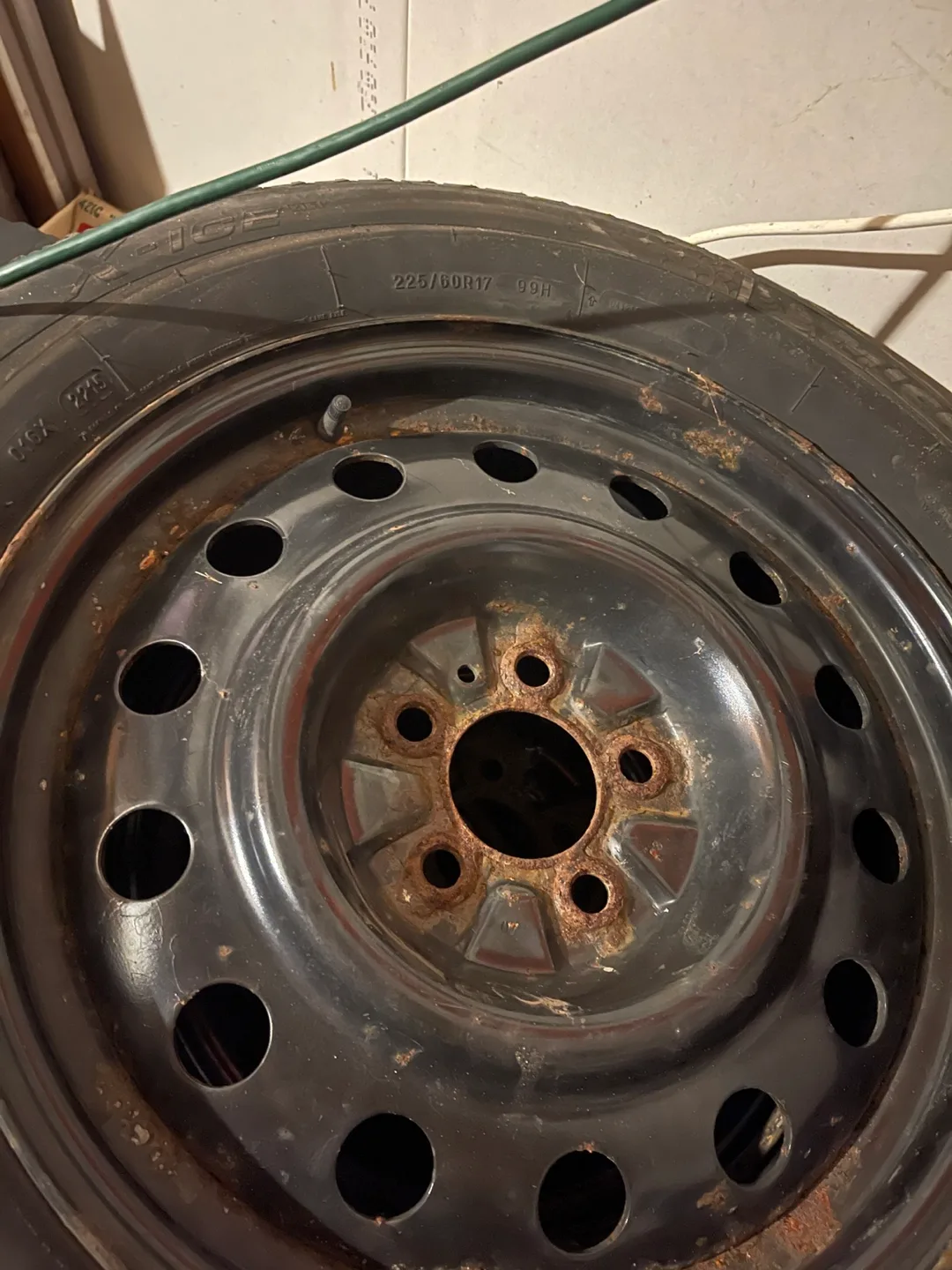 Michelin X-Ice Snow Tires 225/60R17 image indicator(2)