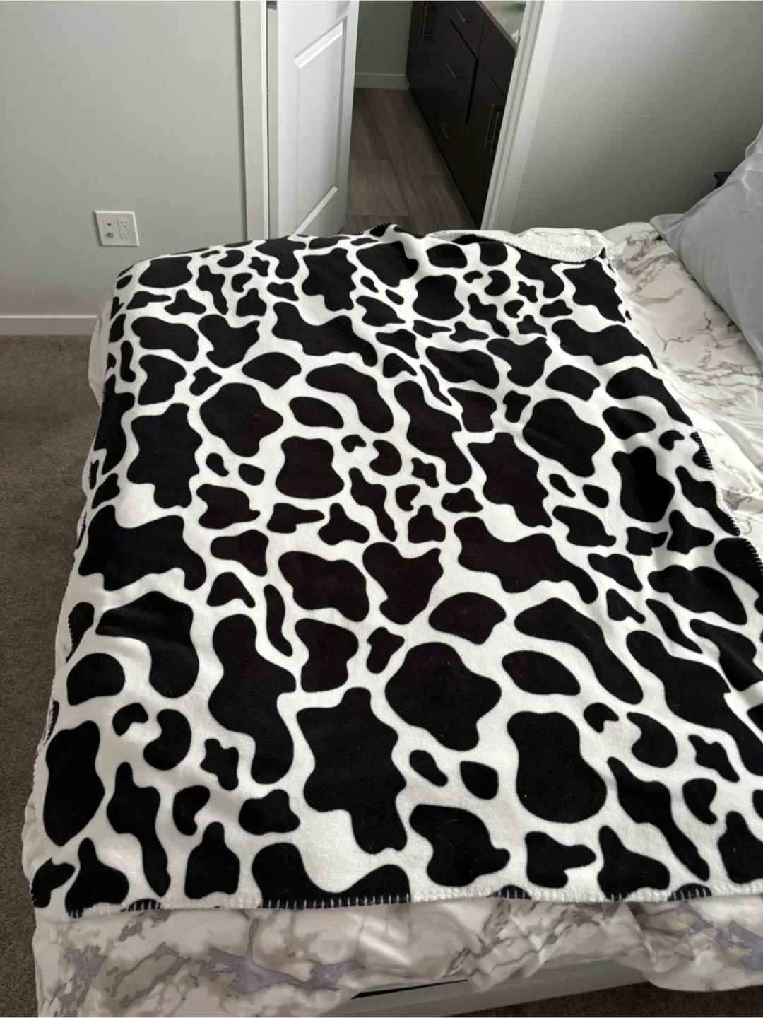 Cow Print Blanket - Black and White