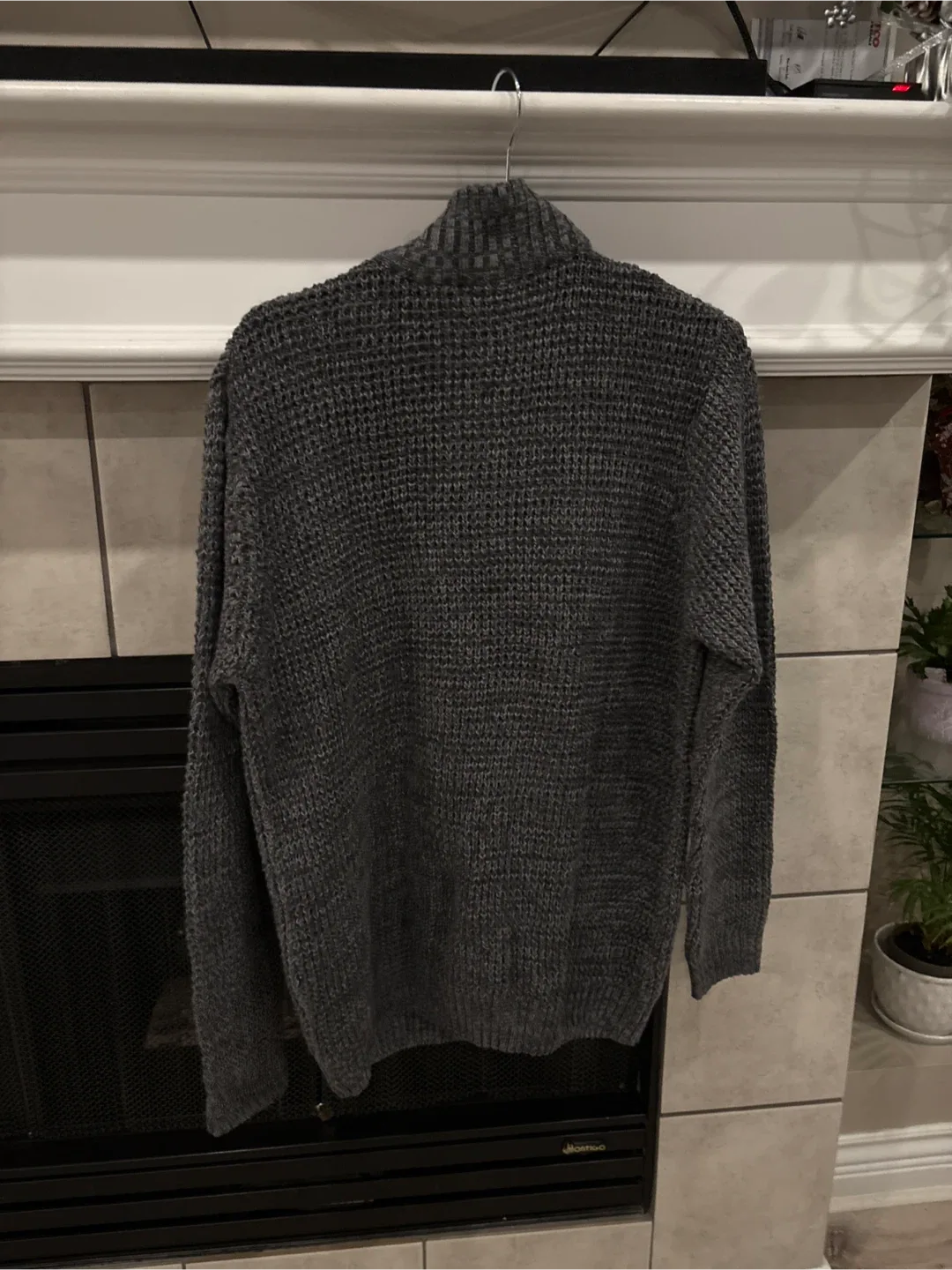 George Quarter-Zip Sweater - Size M image indicator(4)