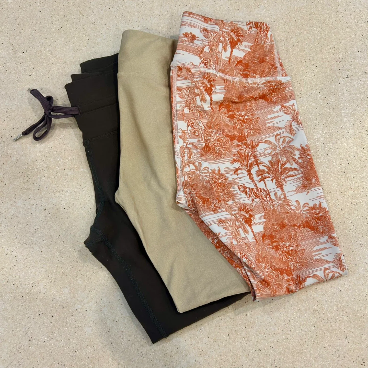 3 Pairs of Leggings: Genuine Sport, 7/8 Fit - Size S