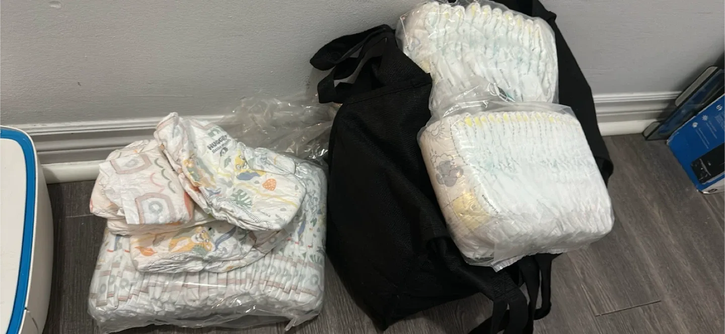 Huggies Little Snugglers Size 5 Diapers