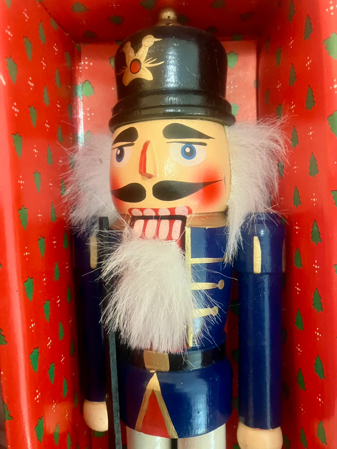 Pair Of Hand Painted Wooden Nutcracker Soldiers - 11” Tall - photo 4
