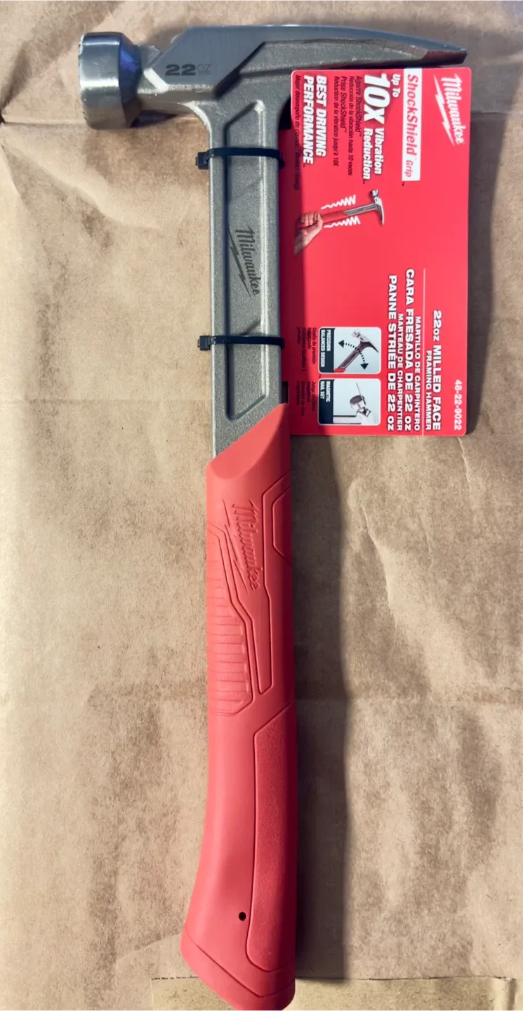 Milwaukee Tool 22 oz. Milled Face Framing Hammer