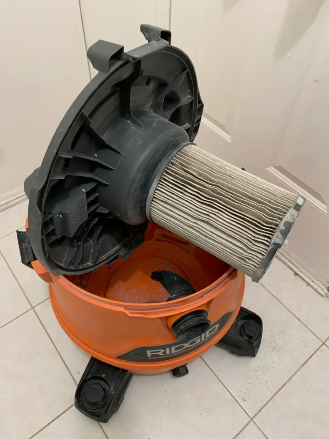 Ridgid 60L (16 Gal.) Wet Dry Shop Vacuum image indicator(5)