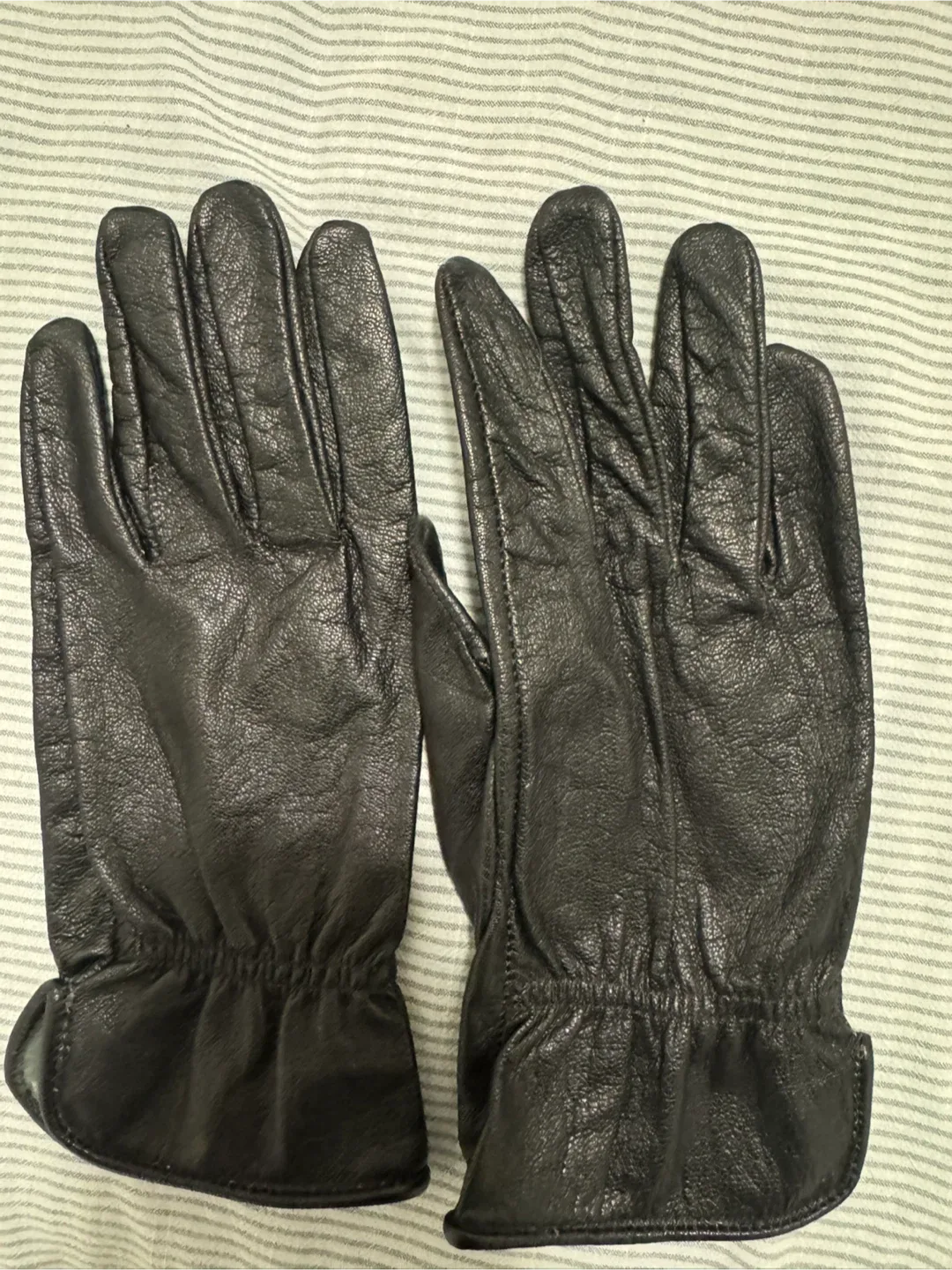 Slim Black Leather Gloves