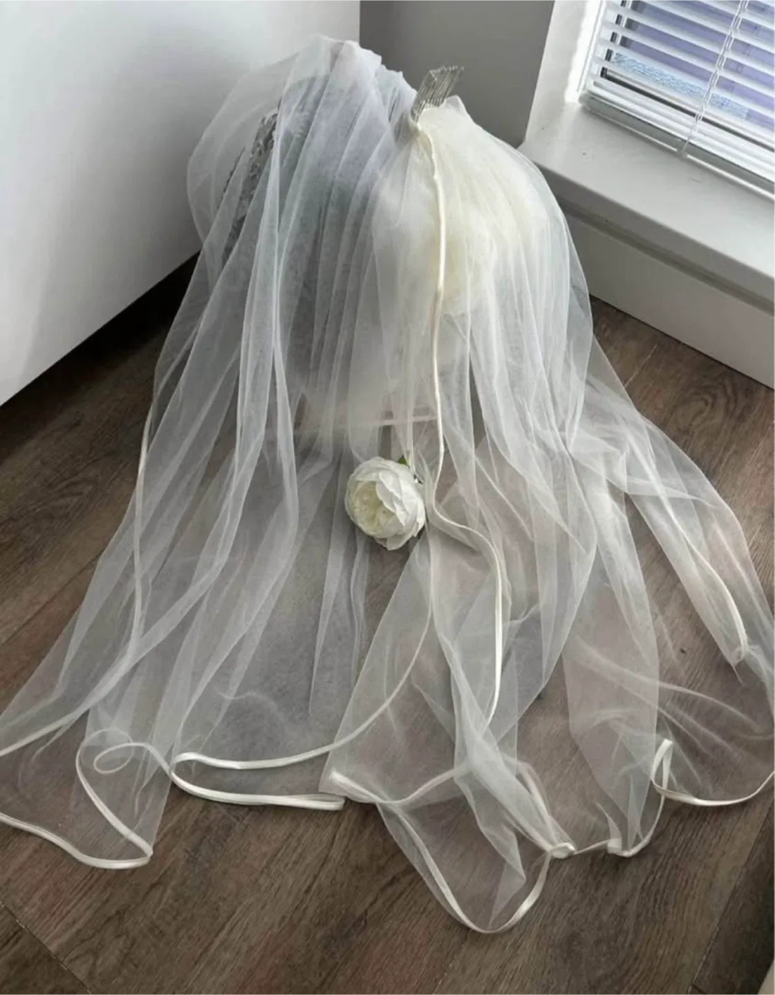 Satin edge Veil - soft White or ivory