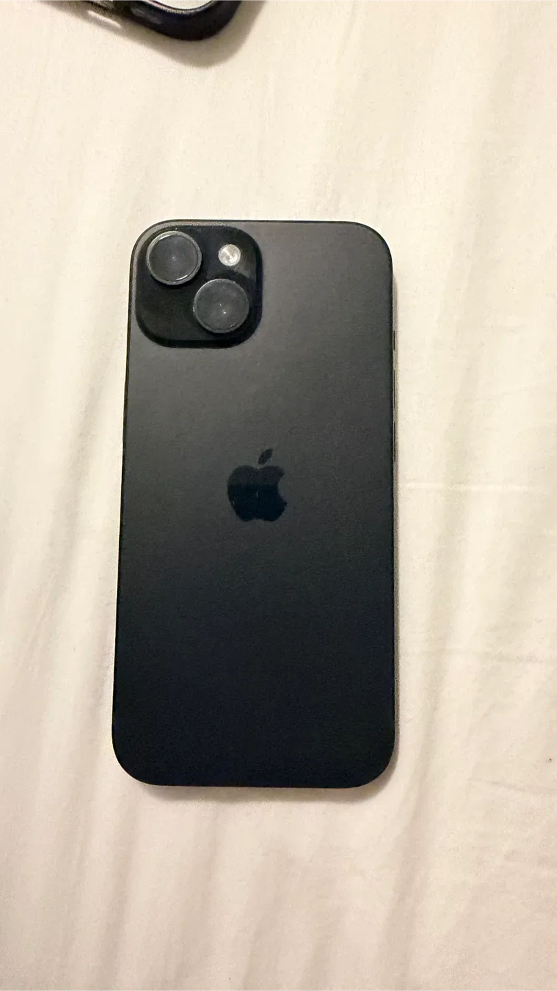 Apple iPhone 15- Black 128 GB