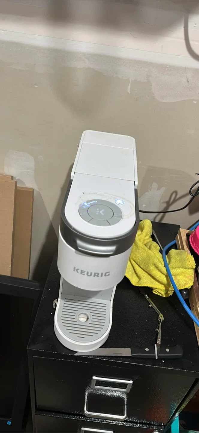 Keurig K-Mini Coffee Maker - White image indicator(2)