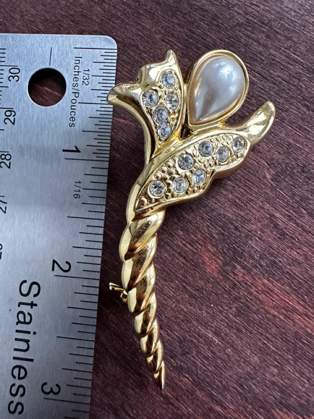 Gold Tone Rhinestone Brooch image indicator(3)