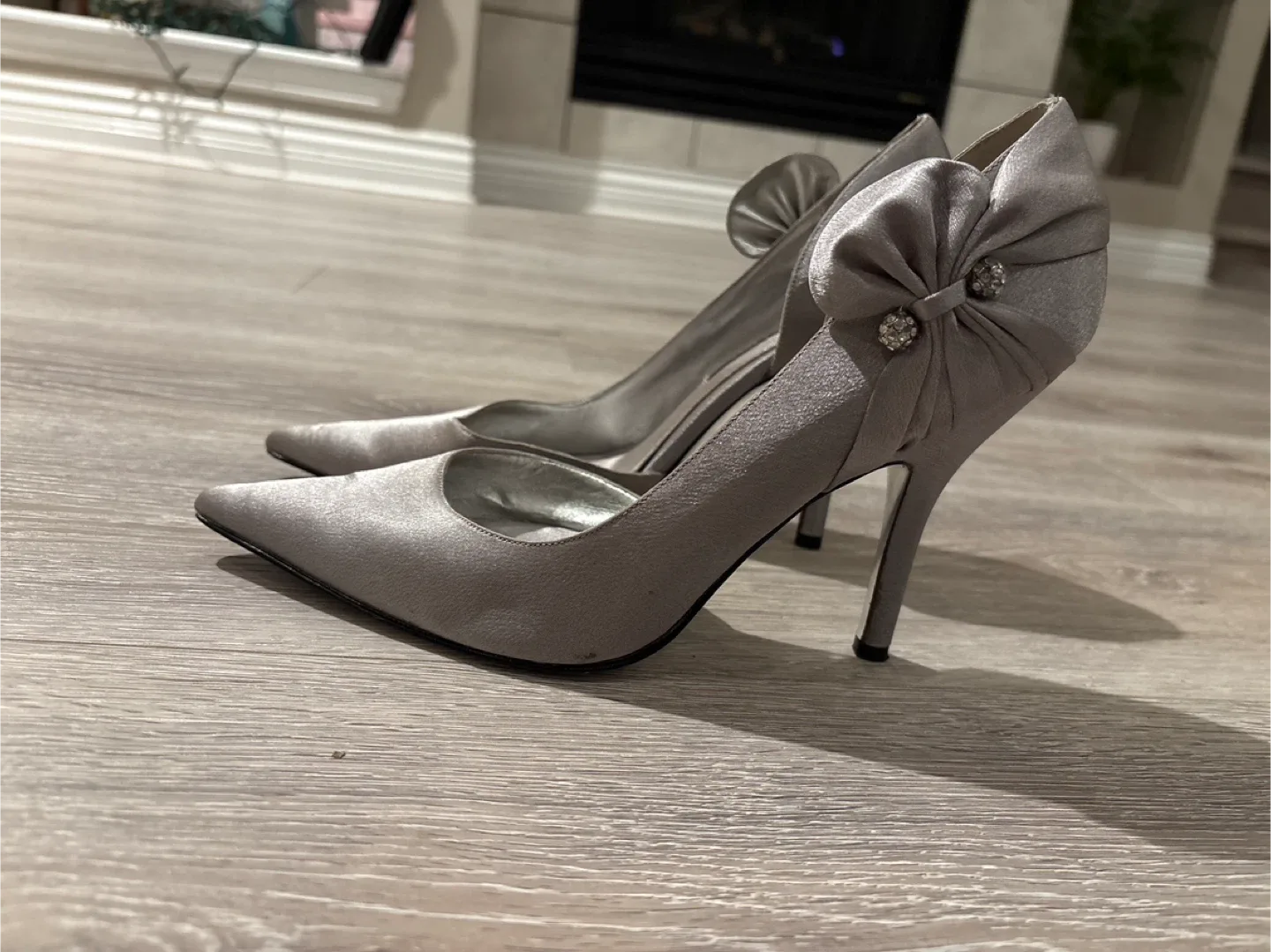 Selling  Nina New York Elegant Shoes  size 9 image indicator(4)