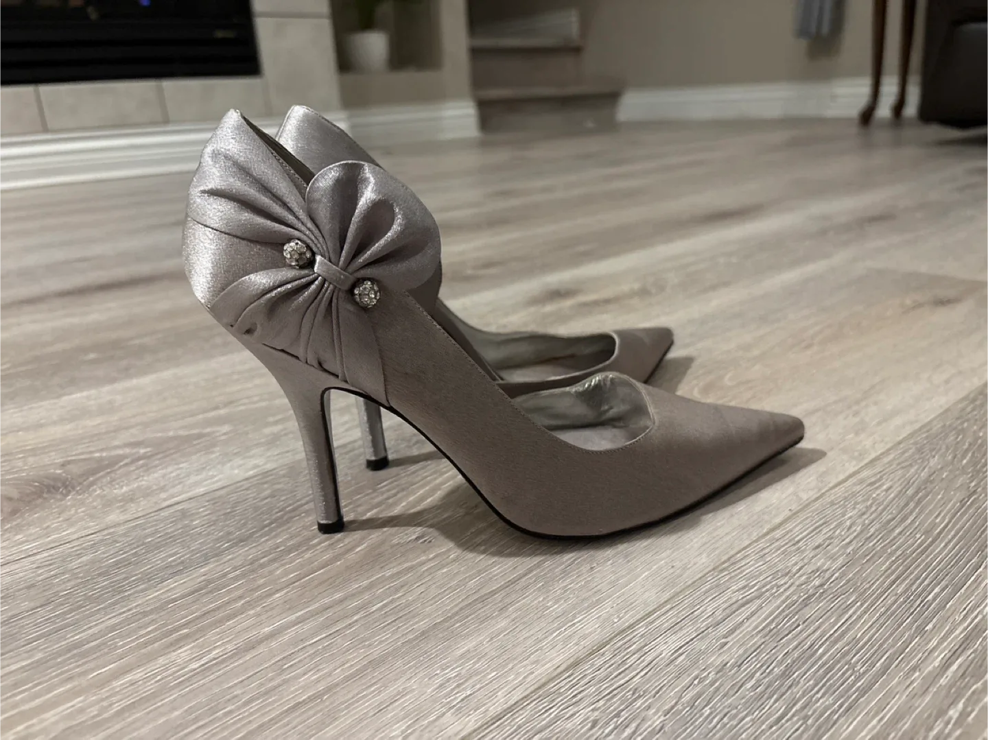 Selling  Nina New York Elegant Shoes  size 9 image indicator(3)