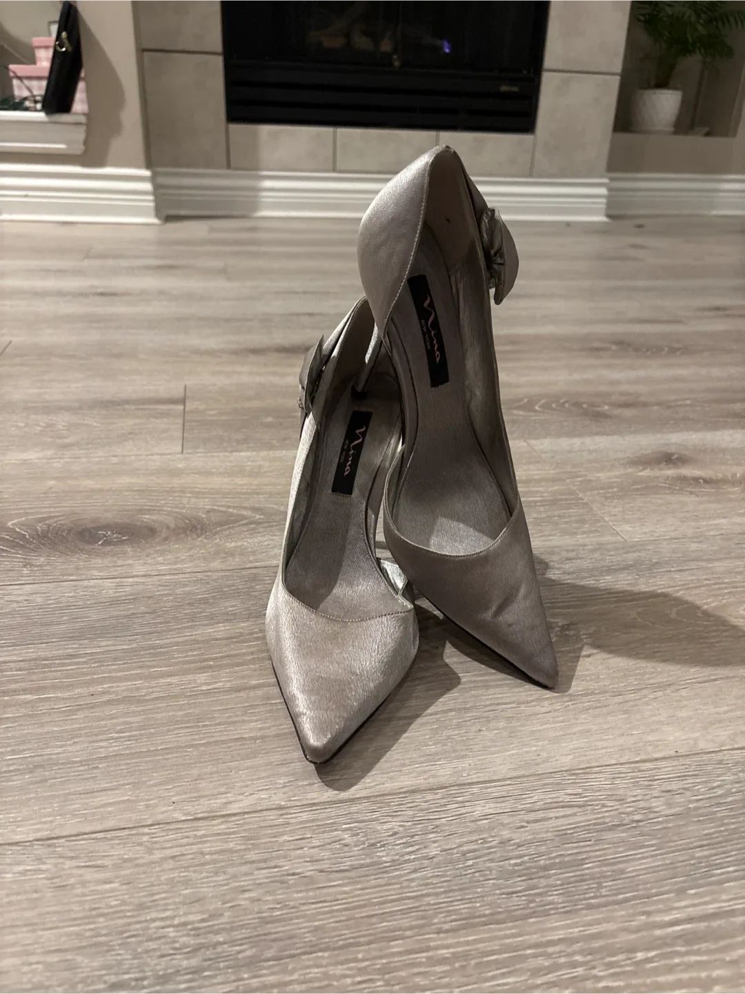 Selling  Nina New York Elegant Shoes  size 9 image indicator(2)