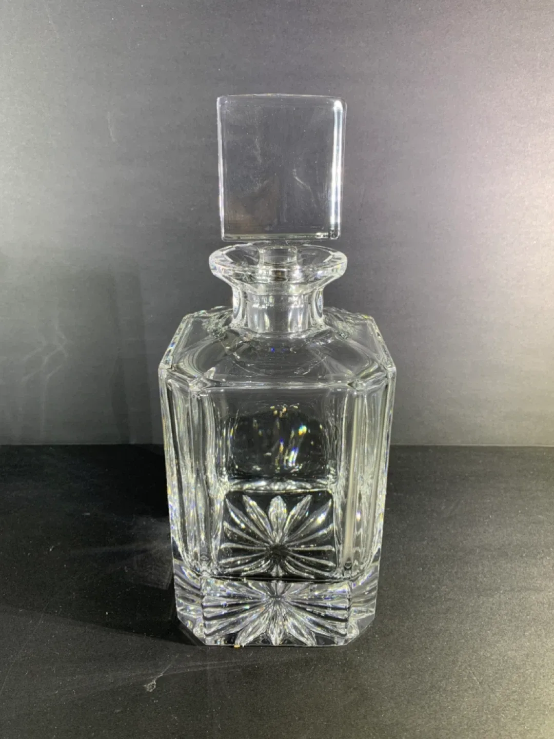 Crystal Decanter with Stopper