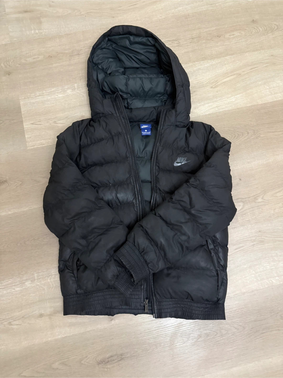 Nike Black Puffer Jacket - Size L (12-13 yrs)