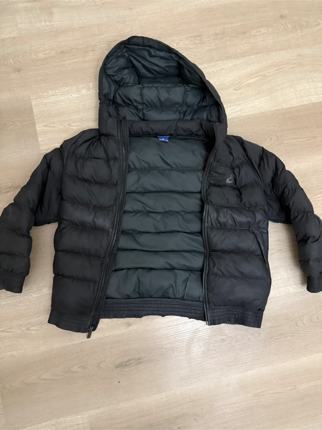 Nike Black Puffer Jacket - Size L (12-13 yrs) - photo 2